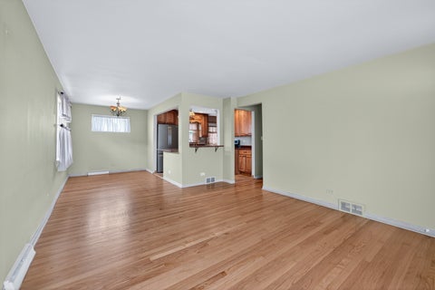 Tiny photo for 5012 N Busse Avenue, Chicago, IL 60656 (MLS # 12662167)