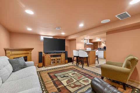 Tiny photo for 5012 N Busse Avenue, Chicago, IL 60656 (MLS # 12662167)