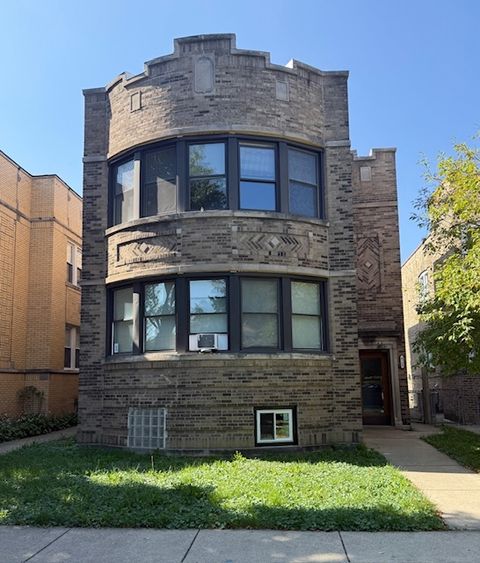 6738 N Rockwell Street G Chicago IL 60645