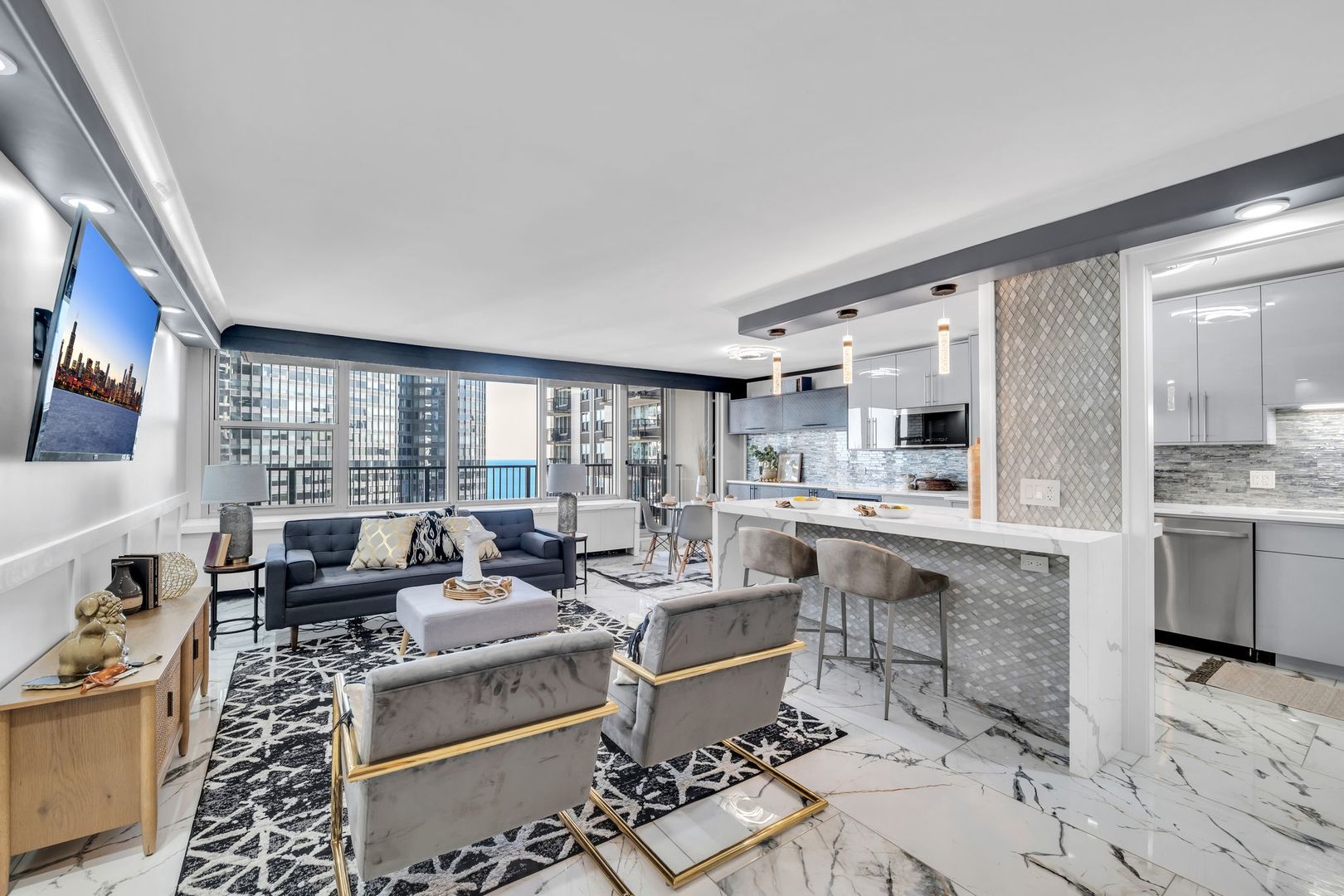 400 E RANDOLPH Street 2225