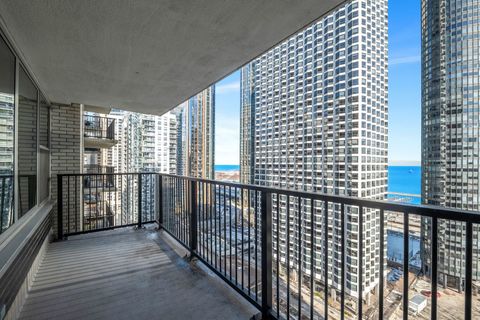 Tiny photo for 400 E RANDOLPH Street #2225, Chicago, IL 60601 (MLS # 12595455)