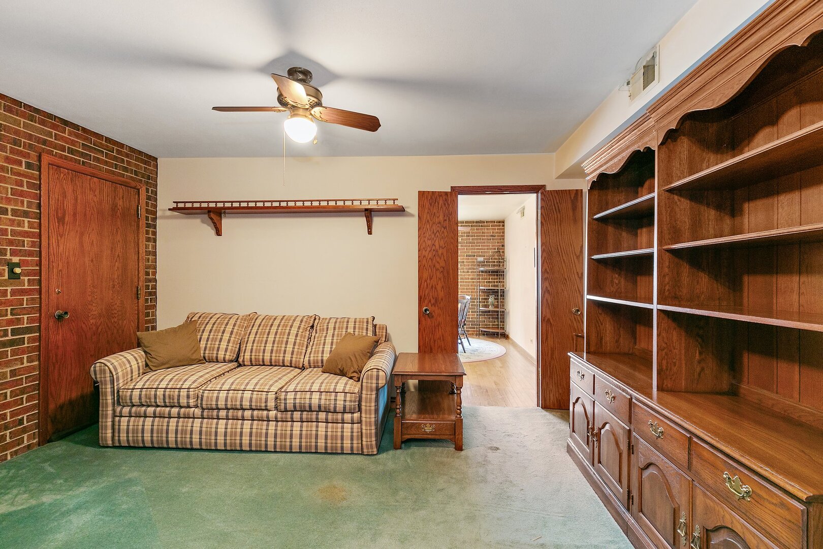 129 S Spruce Avenue 208