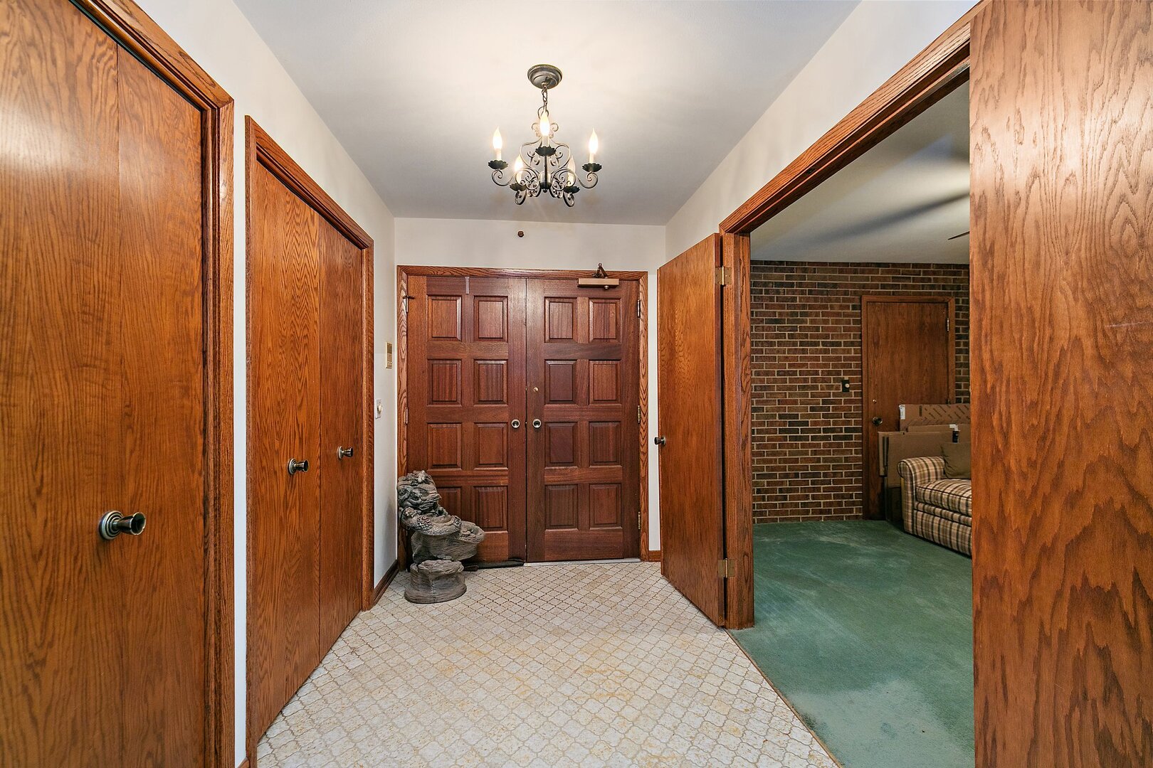129 S Spruce Avenue 208