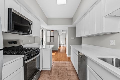Tiny photo for 4527 S Drexel Boulevard #3S, Chicago, IL 60653 (MLS # 12449932)