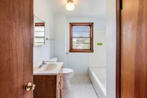 Tiny photo for 7232 W Oakton Street, Niles, IL 60714 (MLS # 12413608)