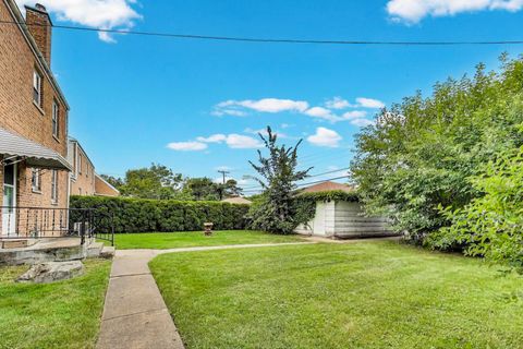 Tiny photo for 7232 W Oakton Street, Niles, IL 60714 (MLS # 12413608)