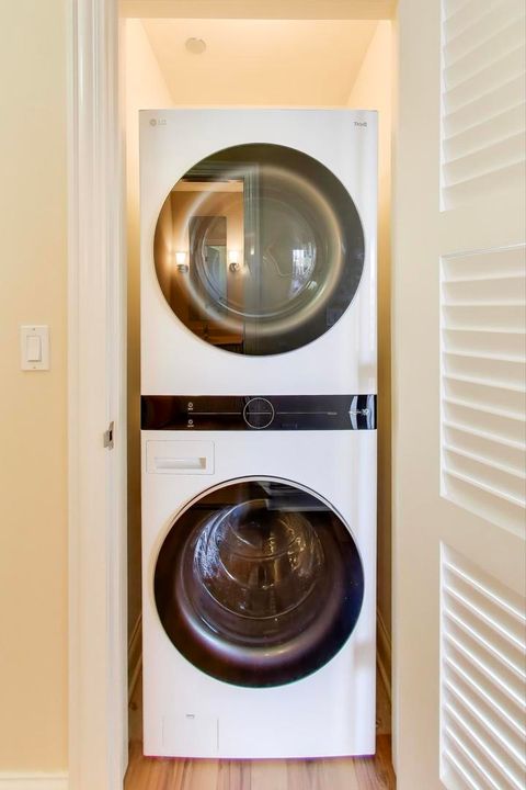 Tiny photo for 10 E Delaware Place #20A, Chicago, IL 60611 (MLS # 12499759)