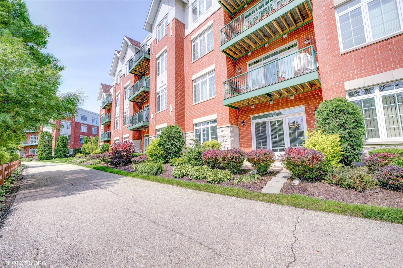 640 Mchenry Road 106