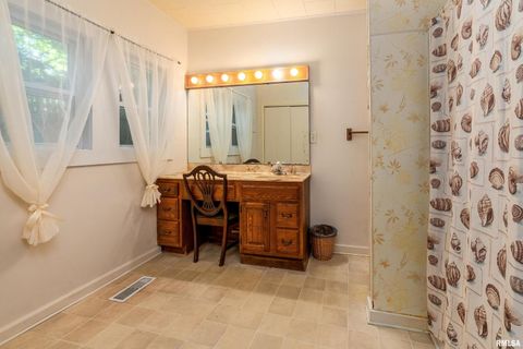 Tiny photo for 270 Contentment Road, Makanda, IL 62958 (MLS # EB459316)