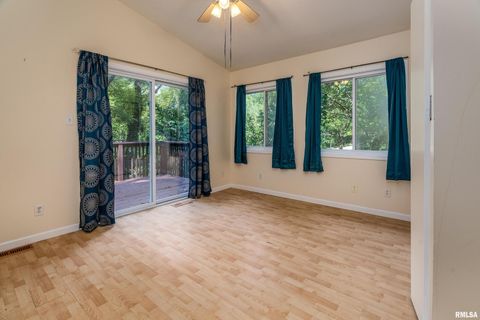 Tiny photo for 270 Contentment Road, Makanda, IL 62958 (MLS # EB459316)