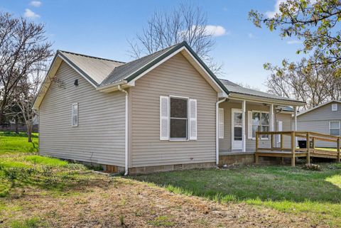 Tiny photo for 109 Illini Court, Vienna, IL 62995 (MLS # 12598003)