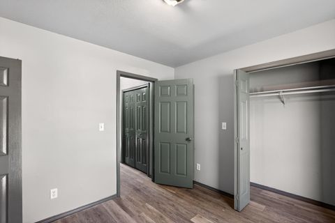 Tiny photo for 109 Illini Court, Vienna, IL 62995 (MLS # 12598003)