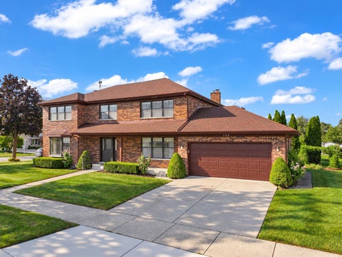 Tiny photo for 736 Concord Lane, Des Plaines, IL 60016 (MLS # 12752616)