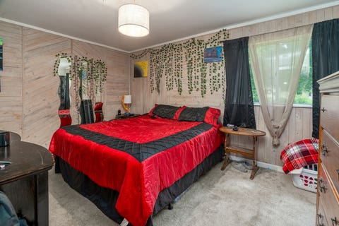 Tiny photo for 615 S Emerald Lane, Carbondale, IL 62901 (MLS # 12700394)