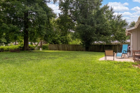 Tiny photo for 615 S Emerald Lane, Carbondale, IL 62901 (MLS # 12700394)