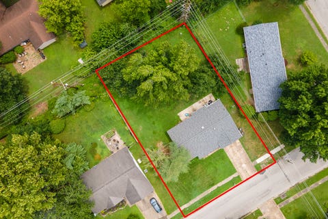 Tiny photo for 615 S Emerald Lane, Carbondale, IL 62901 (MLS # 12700394)
