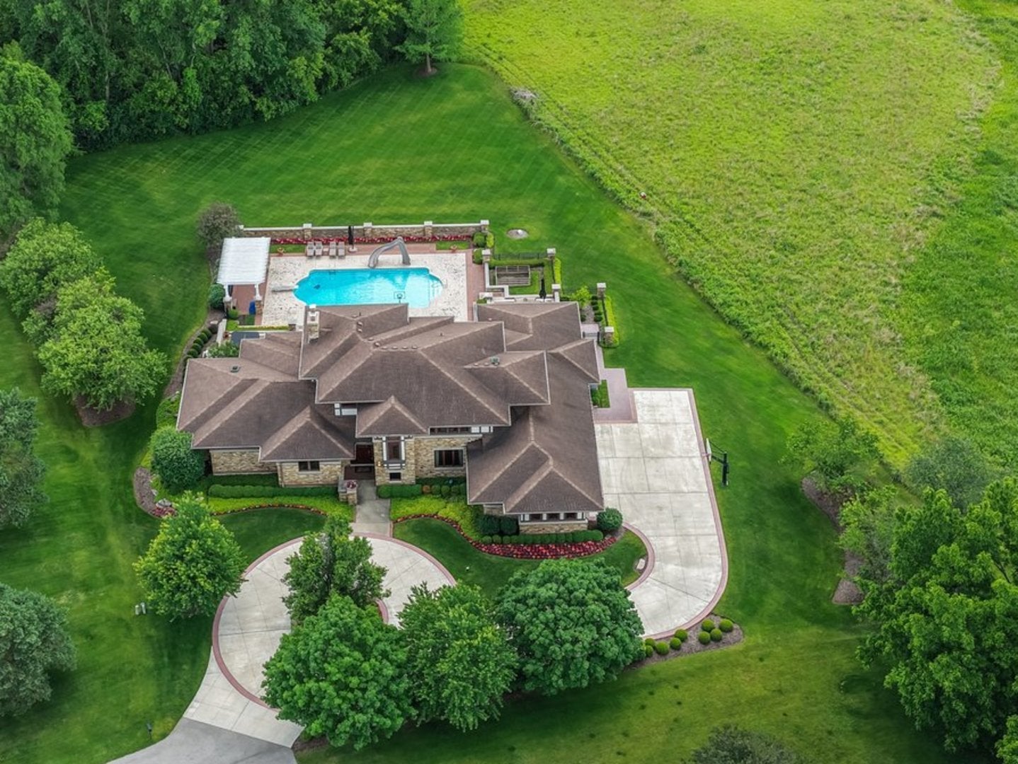 39W973 Crosscreek Lane