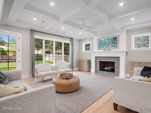 Tiny photo for 118 TUTTLE Avenue, Clarendon Hills, IL 60514 (MLS # 12665498)