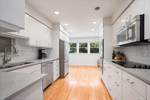 Tiny photo for 100 Green Bay Road, Highland Park, IL 60035 (MLS # 12753228)