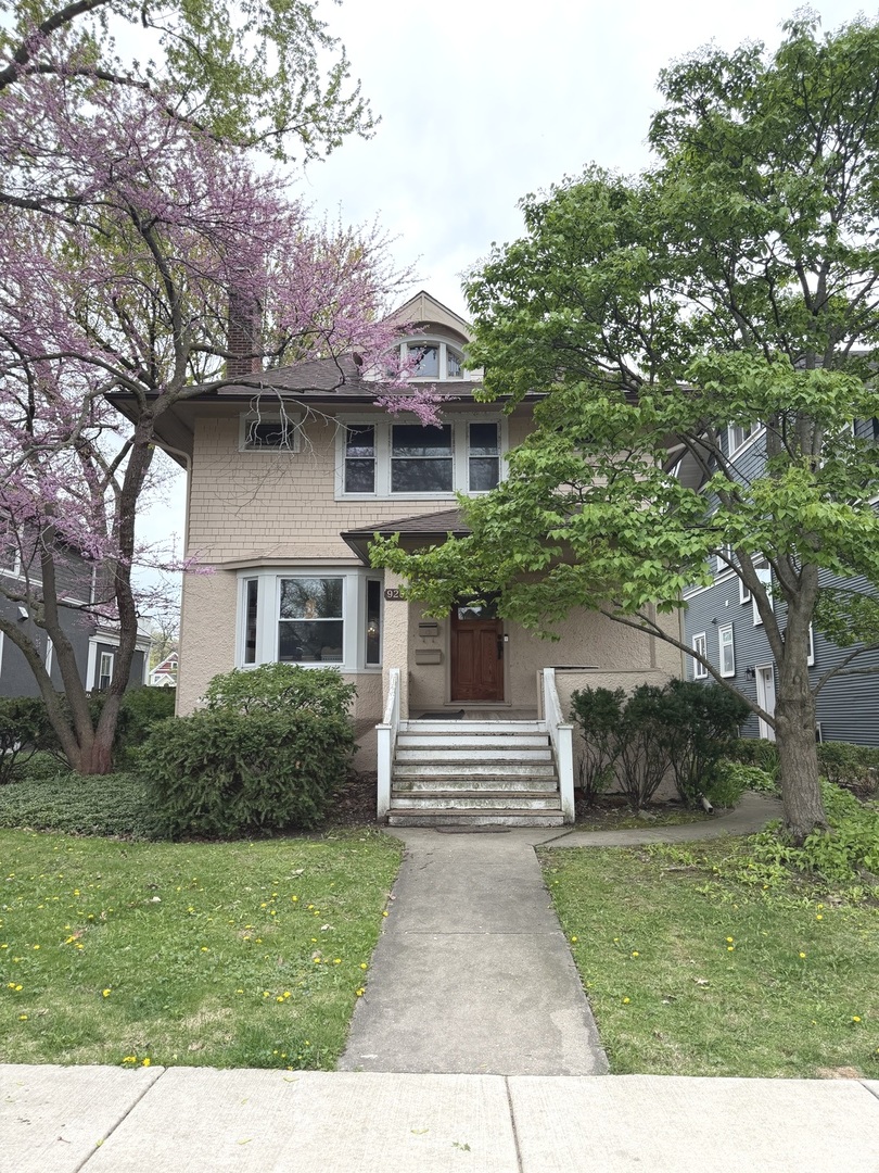 925 Greenleaf Avenue