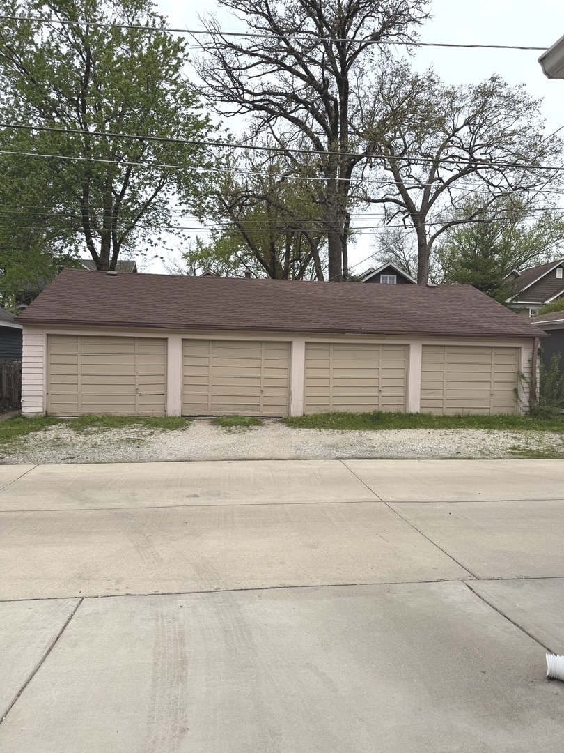 925 Greenleaf Avenue