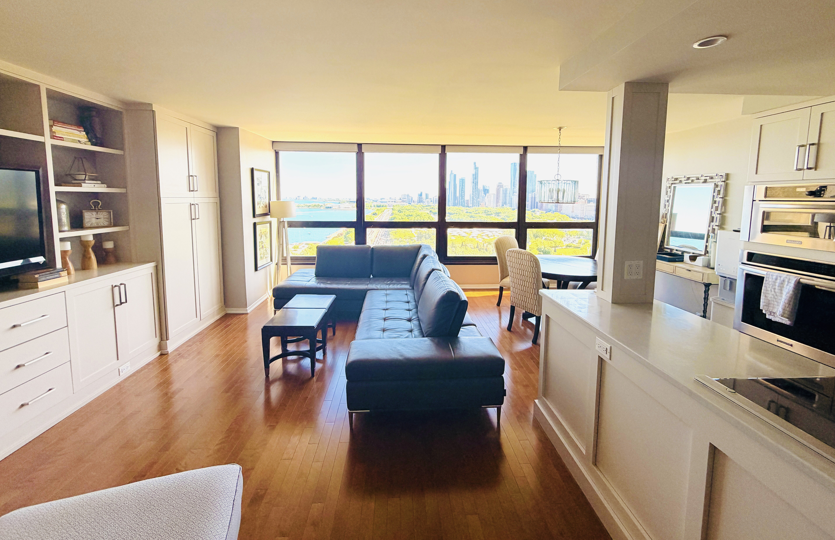 360 E Randolph Street 2002