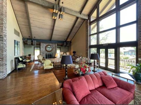 Tiny photo for Willowbrook, IL 60527 (MLS # 12561294)