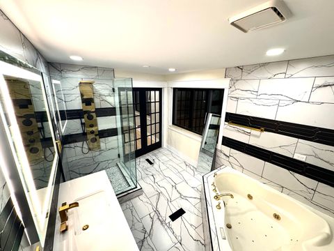 Tiny photo for Willowbrook, IL 60527 (MLS # 12561294)