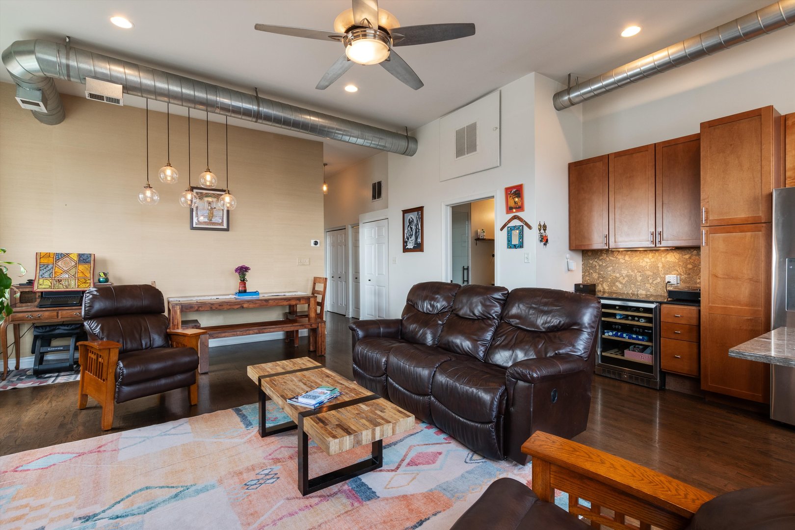 949 N Willard Court 504