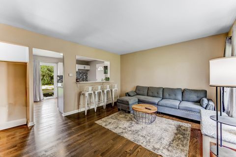 Tiny photo for 219 Monterey Drive, Bolingbrook, IL 60440 (MLS # 12453397)