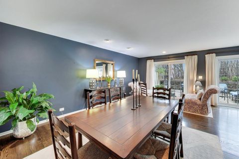 Tiny photo for 737 York Court, Northbrook, IL 60062 (MLS # 12575378)