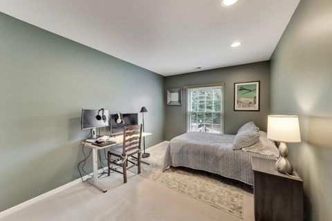 Tiny photo for 737 York Court, Northbrook, IL 60062 (MLS # 12575378)