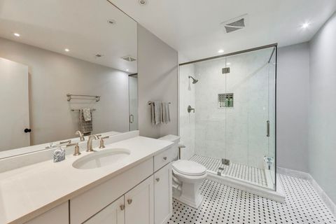 Tiny photo for 737 York Court, Northbrook, IL 60062 (MLS # 12575378)