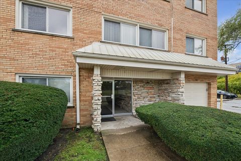 Tiny photo for 5001 Madison Street #3A, Skokie, IL 60077 (MLS # 12490888)