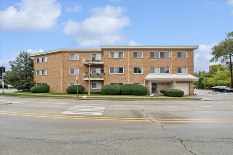 Photo of 5001 Madison Street #3A, Skokie, IL 60077 (MLS # 12490888)