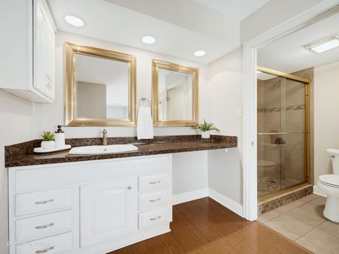 Tiny photo for 465 W Dominion Drive #909, Wood Dale, IL 60191 (MLS # 12475255)