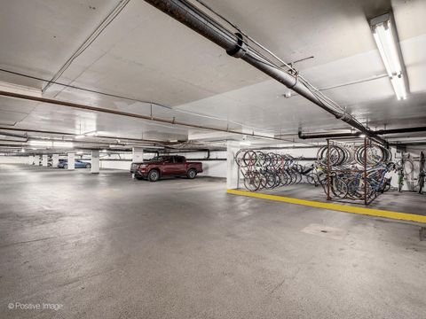 Tiny photo for 465 W Dominion Drive #909, Wood Dale, IL 60191 (MLS # 12475255)