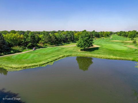 Tiny photo for 465 W Dominion Drive #909, Wood Dale, IL 60191 (MLS # 12475255)