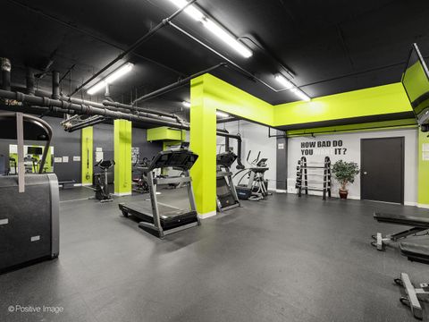 Tiny photo for 465 W Dominion Drive #909, Wood Dale, IL 60191 (MLS # 12475255)