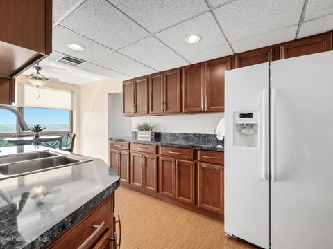 Tiny photo for 465 W Dominion Drive #909, Wood Dale, IL 60191 (MLS # 12475255)