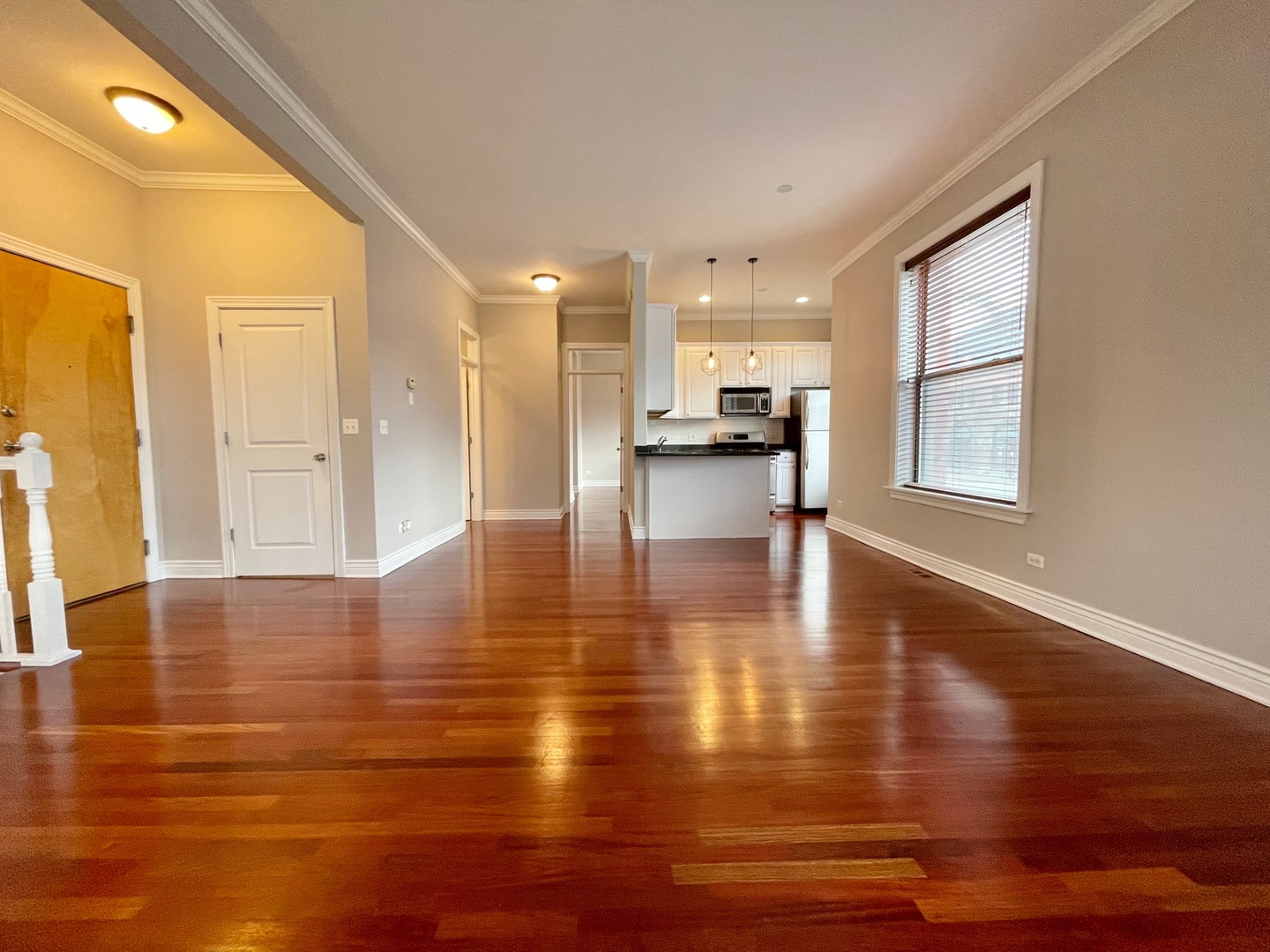 2801 N Seminary Avenue 1S