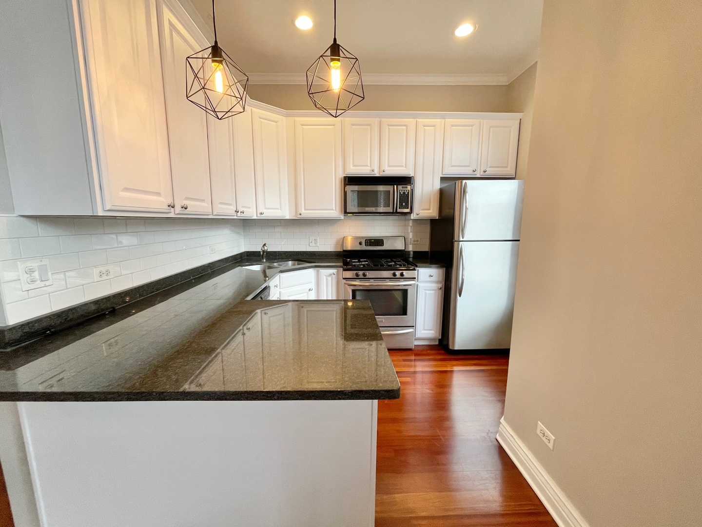 2801 N Seminary Avenue 1S