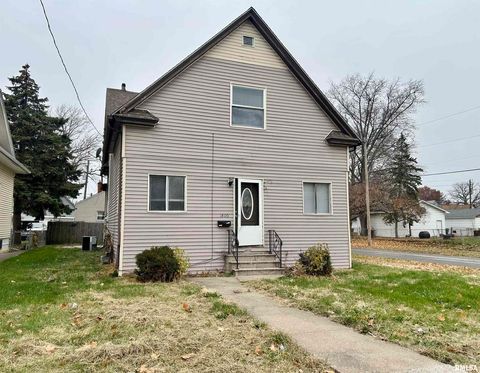 Tiny photo for 1600 14TH Street, Rock Island, IL 61201 (MLS # QC4269724)