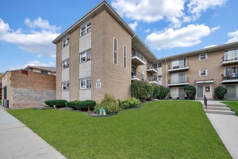 Tiny photo for 3847 W 47th Street #1E, Chicago, IL 60632 (MLS # 12510722)