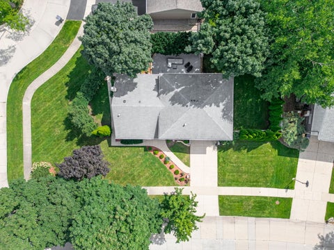 Tiny photo for 1939 Clover Road, Northbrook, IL 60062 (MLS # 12740269)