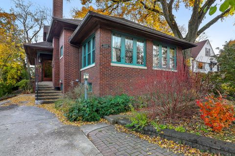 Photo of 1323 Maple Avenue, Downers Grove, IL 60515 (MLS # 12513471)