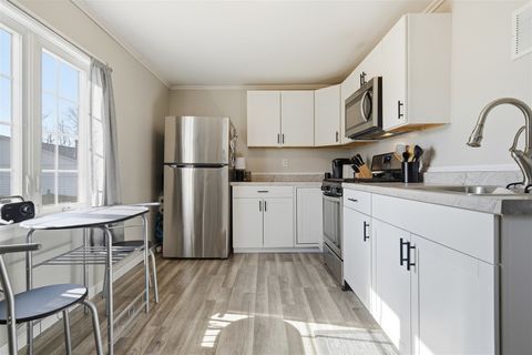 Tiny photo for 1624 Indiana Street, Bloomington, IL 61701 (MLS # 12566189)