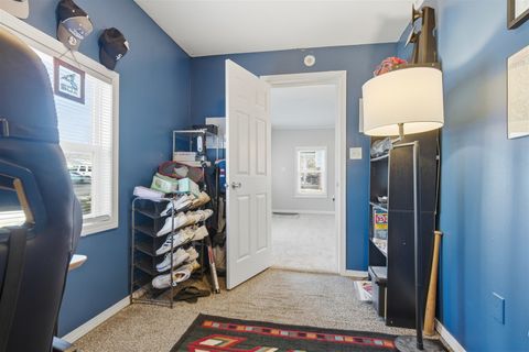 Tiny photo for 1624 Indiana Street, Bloomington, IL 61701 (MLS # 12566189)