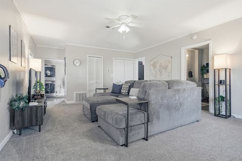 Tiny photo for 1624 Indiana Street, Bloomington, IL 61701 (MLS # 12566189)