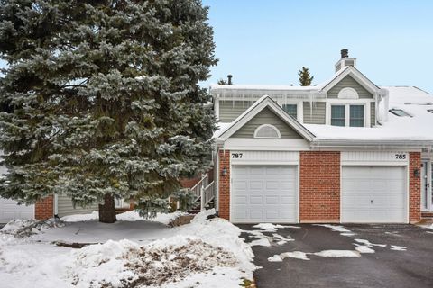 Photo of 787 DAYBREAK Lane #787, Carol Stream, IL 60188 (MLS # 12531287)